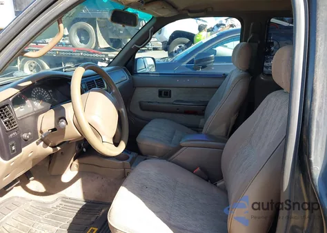 1999 Toyota Tacoma Prerunner V6 z USA, uszkodzony, nr VIN 4TASN92N0XZ566863